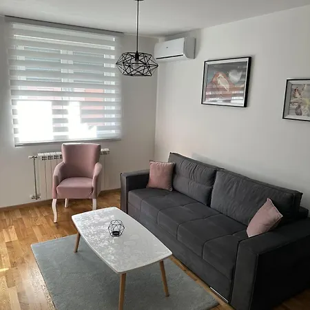 Andi Istocno Sarajevo *